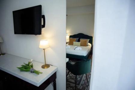 Suite 35 - 80