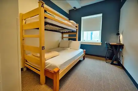 HI Chicago, The J. Ira and Nicki Harris Family Hostel - 84