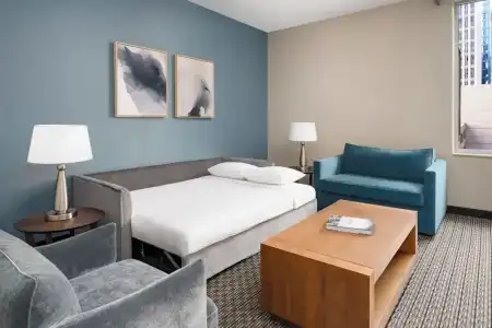 La Quinta Inn & Suites by Wyndham Chicago Downtown - 88