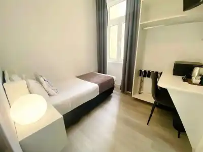 Lisbon City Inn by Citys - 25