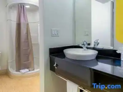 Studio 6 Suites Las Vegas, NV – Tropicana - 104
