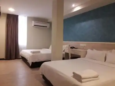 Pantai Inn - 48