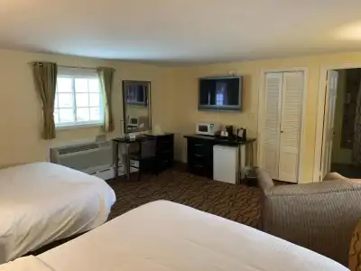 Four Winds Country Motel - 1