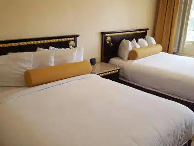 Tuscan Garden Inn - 33