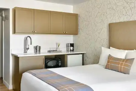 The Inn at Aspen - 33