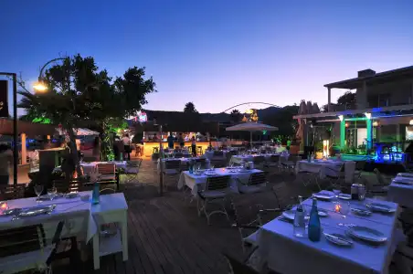 Kefi Beach and Suites - 19