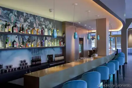 Motel One Berlin Ku'Damm - 8
