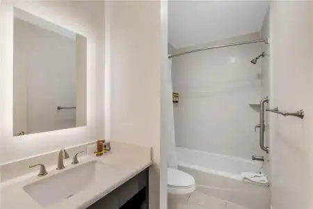 Best Western Plus LA Mid Town - 49