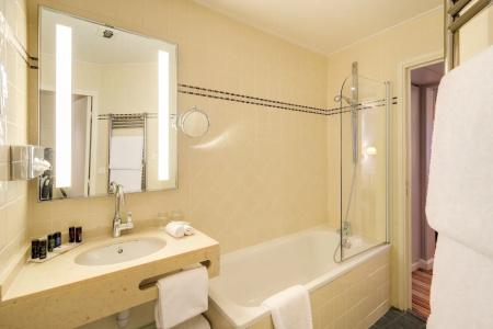Le Relais Montmartre - 10