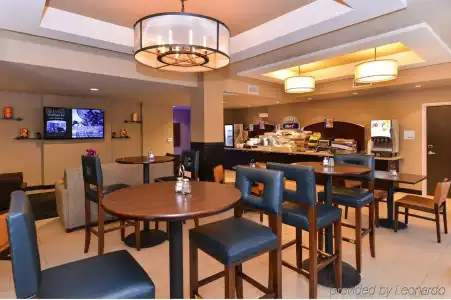 Holiday Inn Express & Suites Indio - Coachella Valley by IHG - 18