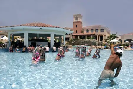 Avanti Holiday Village - 15