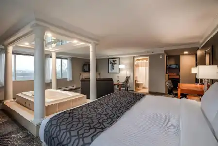 Monte Carlo Inn Barrie Suites - 25