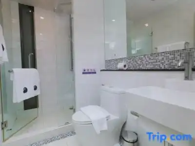 Kokotel Bangkok Sukhumvit 50 - 57