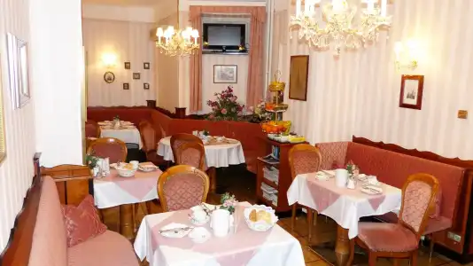 Boutique Zur Wiener Staatsoper - 19