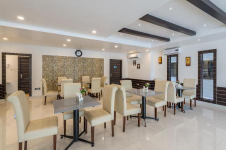 Treebo Raj Premier, Indiranagar - 7