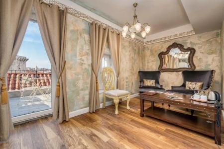 Plaza Marchi Old Town - Mag Quaint & Elegant Boutiques - 152