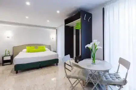 Sorrento Flats - 88