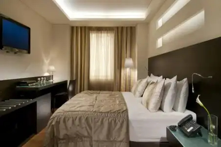 O&B Athens Boutique - 70