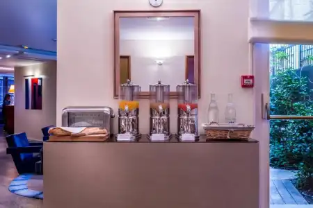 Hôtel Pergolèse Paris Champs Elysées - 17