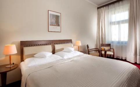 Clarion GrandZlaty Lev - 45