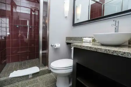 Sandmans & Suites Calgary West - 40