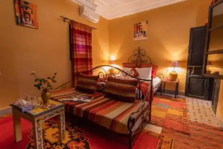 Riad Losra - 29