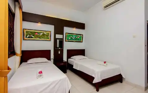 Nakula Guest House - 12