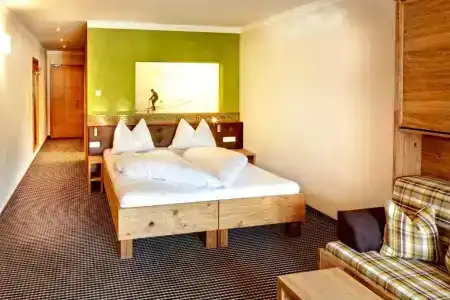 Romantikhotel - 67