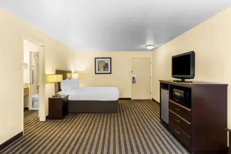 Quality Inn & Suites Vancouver - Hazel Dell - 38