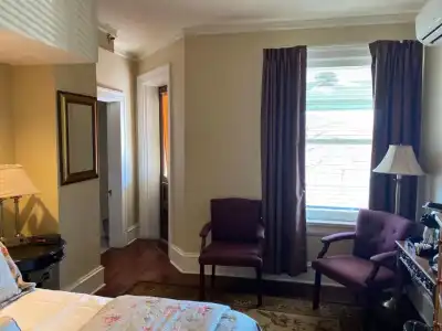 Inn at 835 Boutique - 46