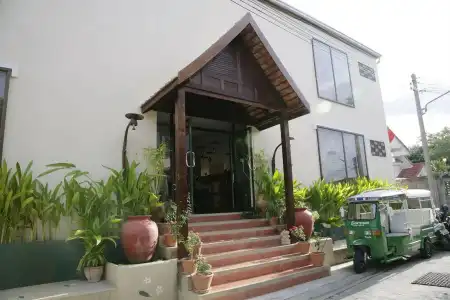 RedDoorz Plus Evergreen Boutique - 14