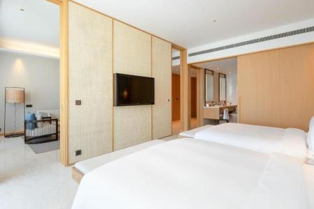 Shilla Monogram Danang - 165