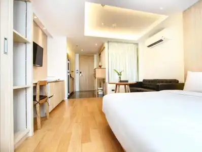 Balcony Seaside Sriracha & Serviced Apartments (SHA Extra Plus) - 288