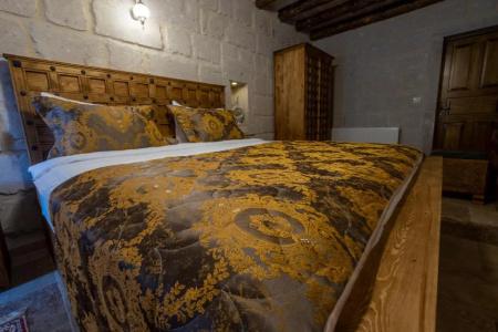 Underground Cave Suites - 54