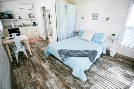 Long Cove Cabins - 4