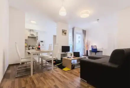 Corvin Holiday Apartment - 73
