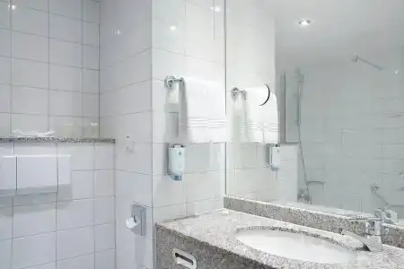 Courtyard by Marriott Dresden - 7