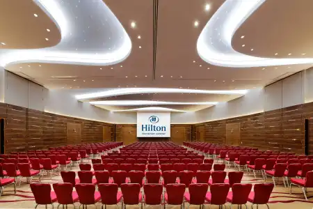 Hilton Frankfurt Airport - 14