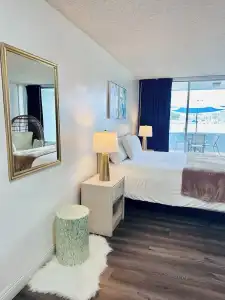 Foghorn Harbor Inn - 32
