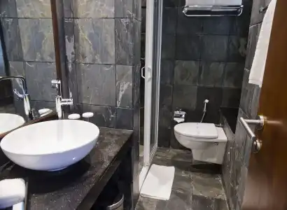 Ocean Edge Suites & Colombo - 9