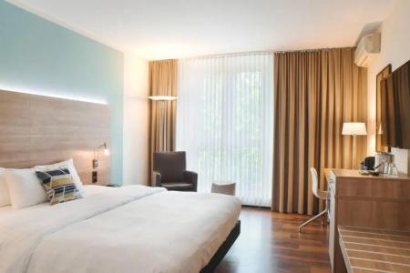 Courtyard by Marriott Dresden - 55