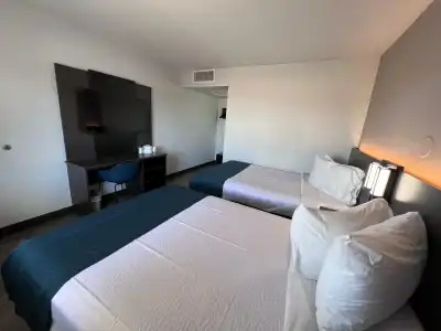 Motel 6 Bakersfield, CA - South - 3
