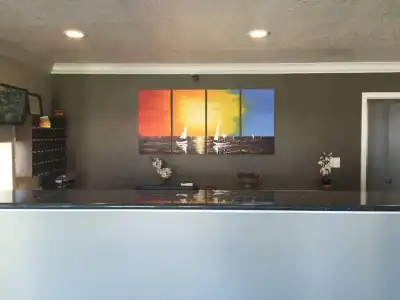 Anaheim Executive Inn & Suites - 1