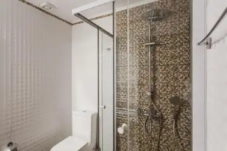 Nicholas Point Apartments and Rooms - 6