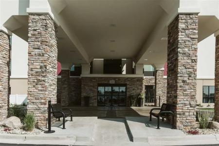 Hampton Inn Bismarck - 28