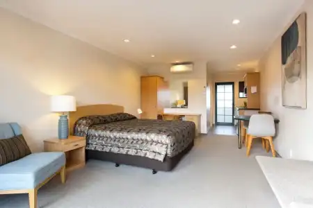 Greenlane Manor Motel - 45