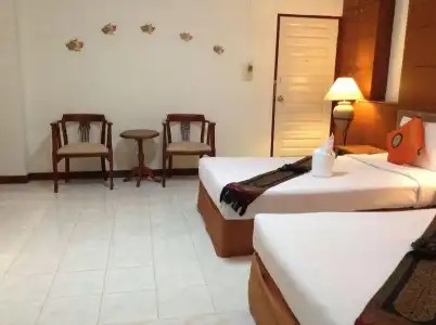 SEATEL Phuket Patong Beach - 4