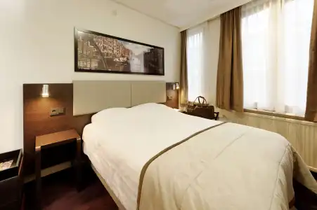 Best Western Dam Square Inn - 26
