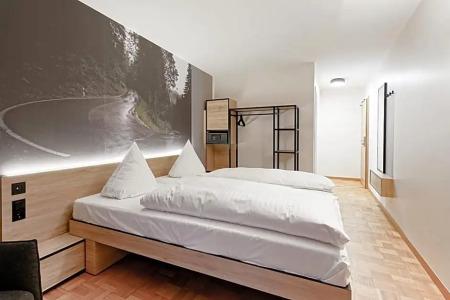 Schwarzwälder Hof - 66