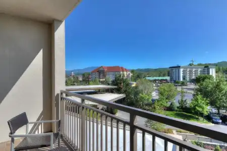 Courtyard Pigeon Forge - 68